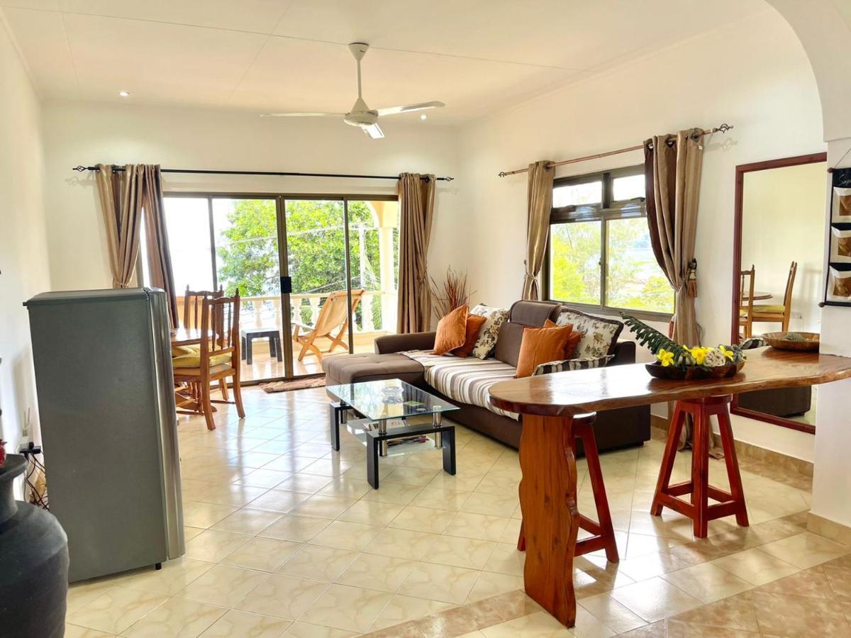 Jardin Marron Appartement Baie Sainte Anne Buitenkant foto